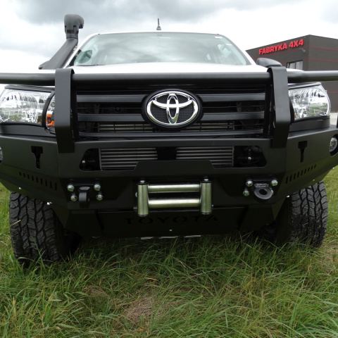 ZDERZAK PRZEDNI Z BULLBAREM DO TOYOTY HILUX REVO